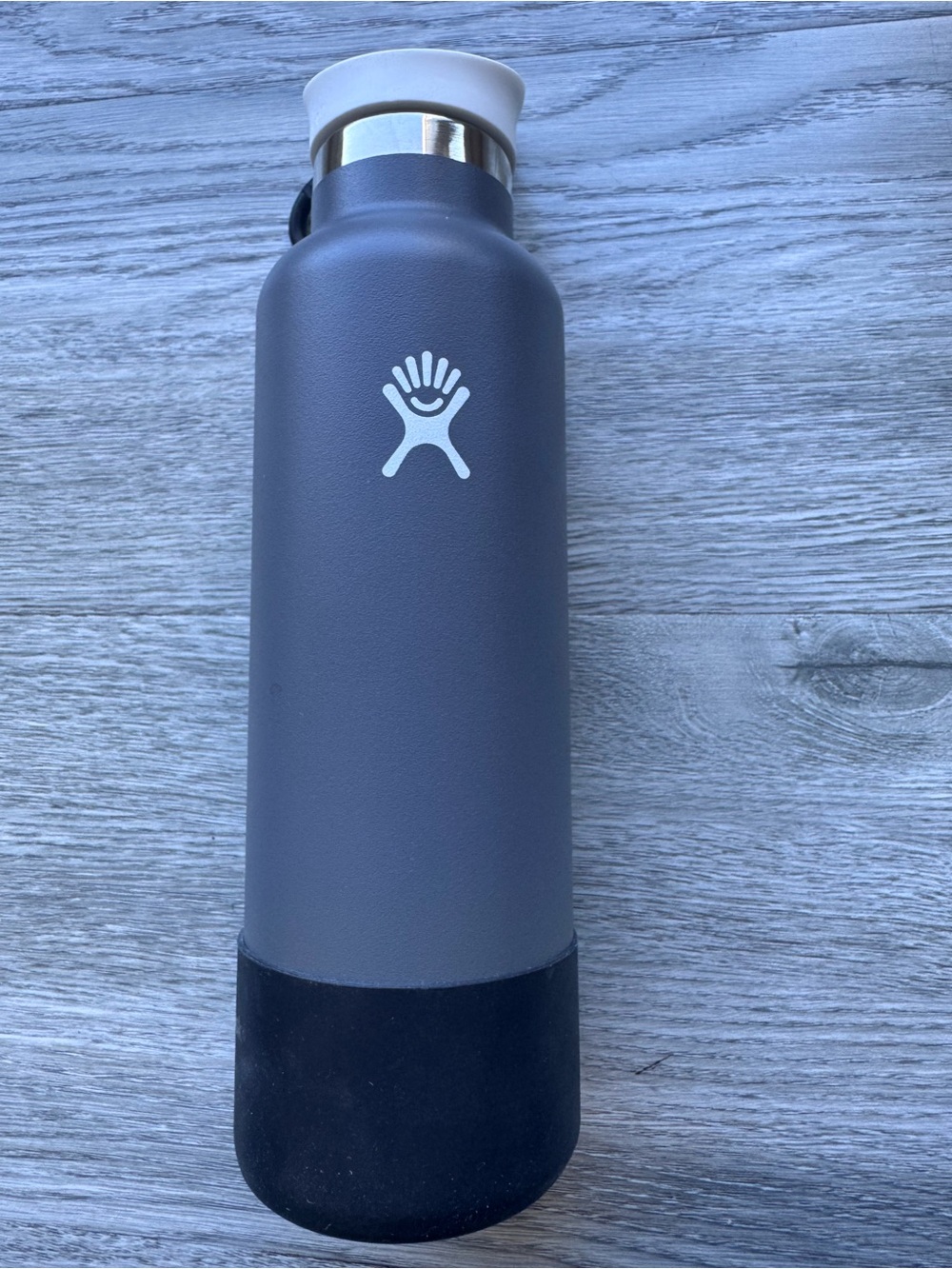 HYDRO FLASK 24 OZ STANDARD MOUTH WATER BOTTLE - never used! - Picture 3 of 6